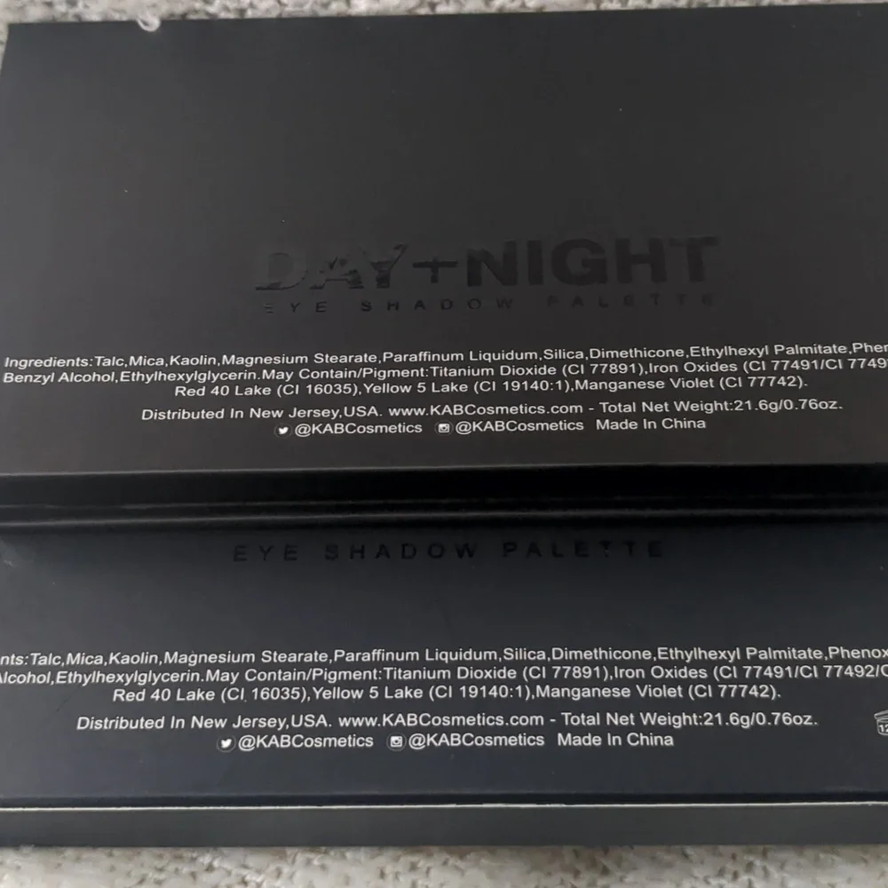 KAB Day + Night Eyeshadow Palette, 21.6g/0.76oz